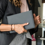 Rotes-Tigerauge-mti-Jawan-Rosegold